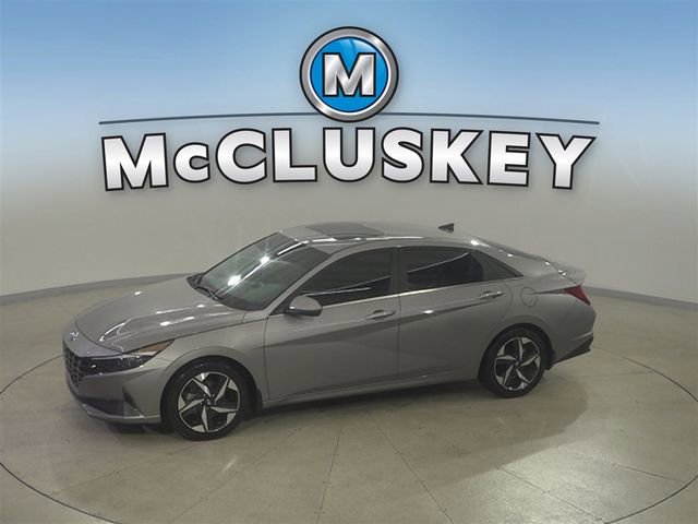 2023 Hyundai Elantra Limited's photo