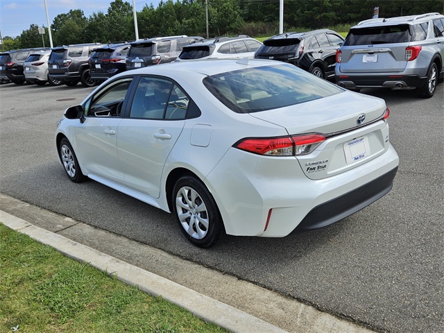 2025 Toyota Corolla Hybrid LE photo 8
