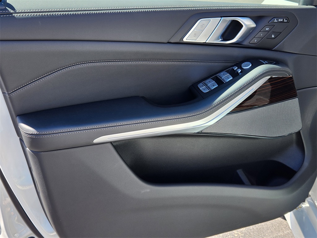 2026 Bmw X7 xDrive40i photo 8