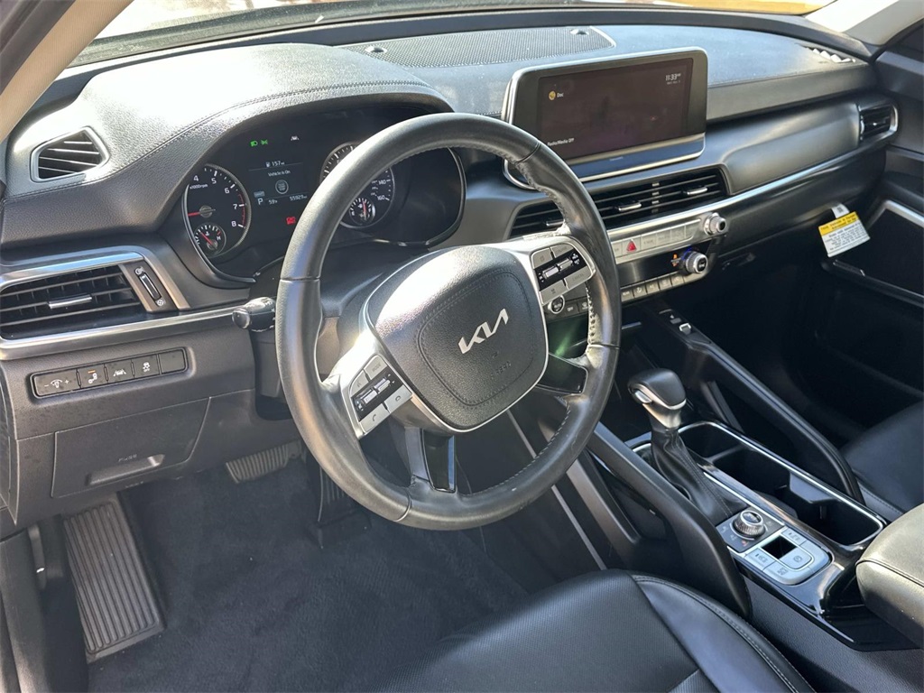 2022 Kia Telluride S photo 2
