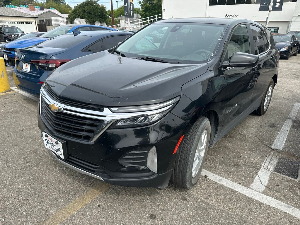 2023 Chevrolet Equinox LT photo 2