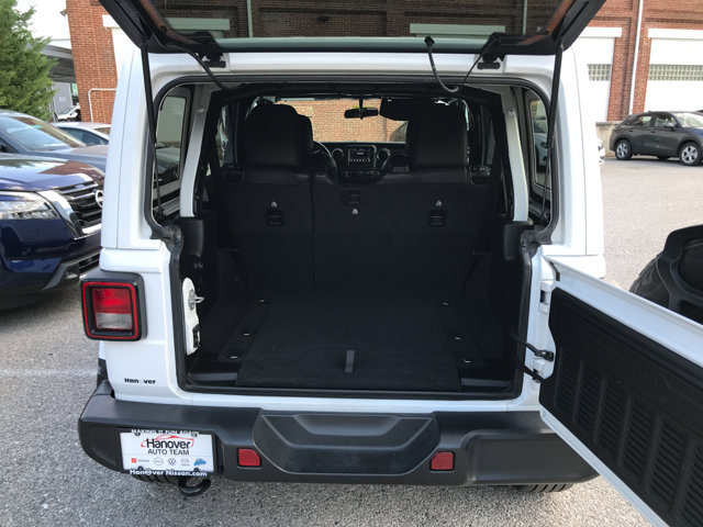 2021 Jeep Wrangler Unlimited Sahara Altitude photo 23