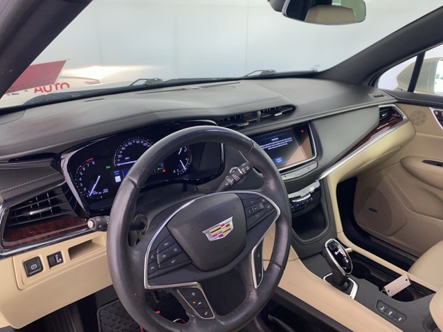2017 Cadillac XT5 Luxury photo 12