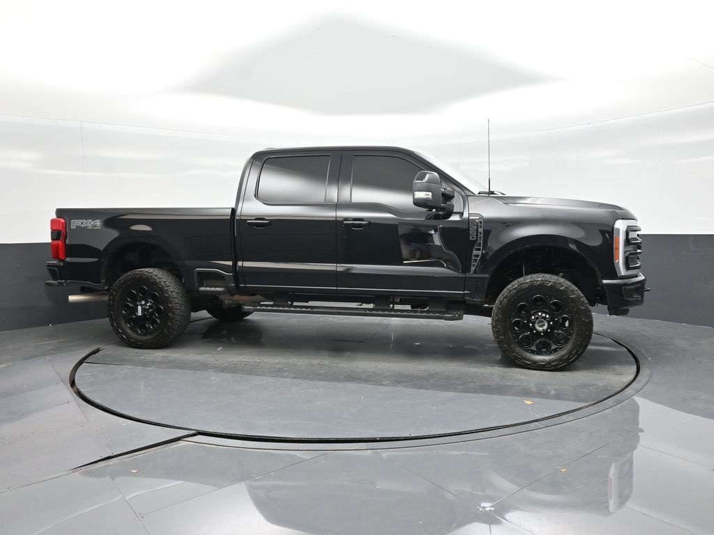 2023 Ford F-250 photo 11