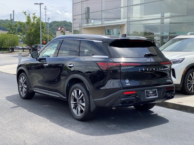 2025 Infiniti QX60 Luxe photo 3