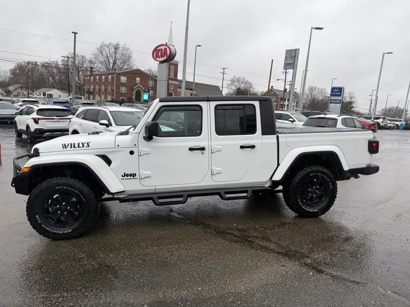 2021 Jeep Gladiator Willys photo 3