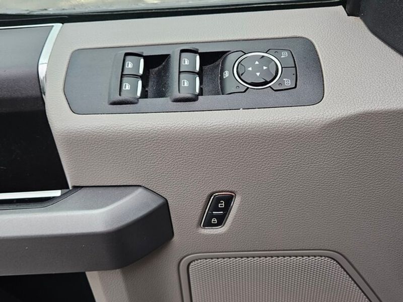 2018 Ford F-150 XLT photo 27