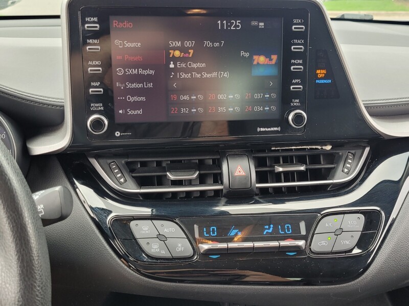 2020 Toyota C-HR LE photo 12