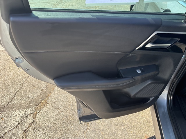 2023 Mitsubishi Outlander SE photo 12