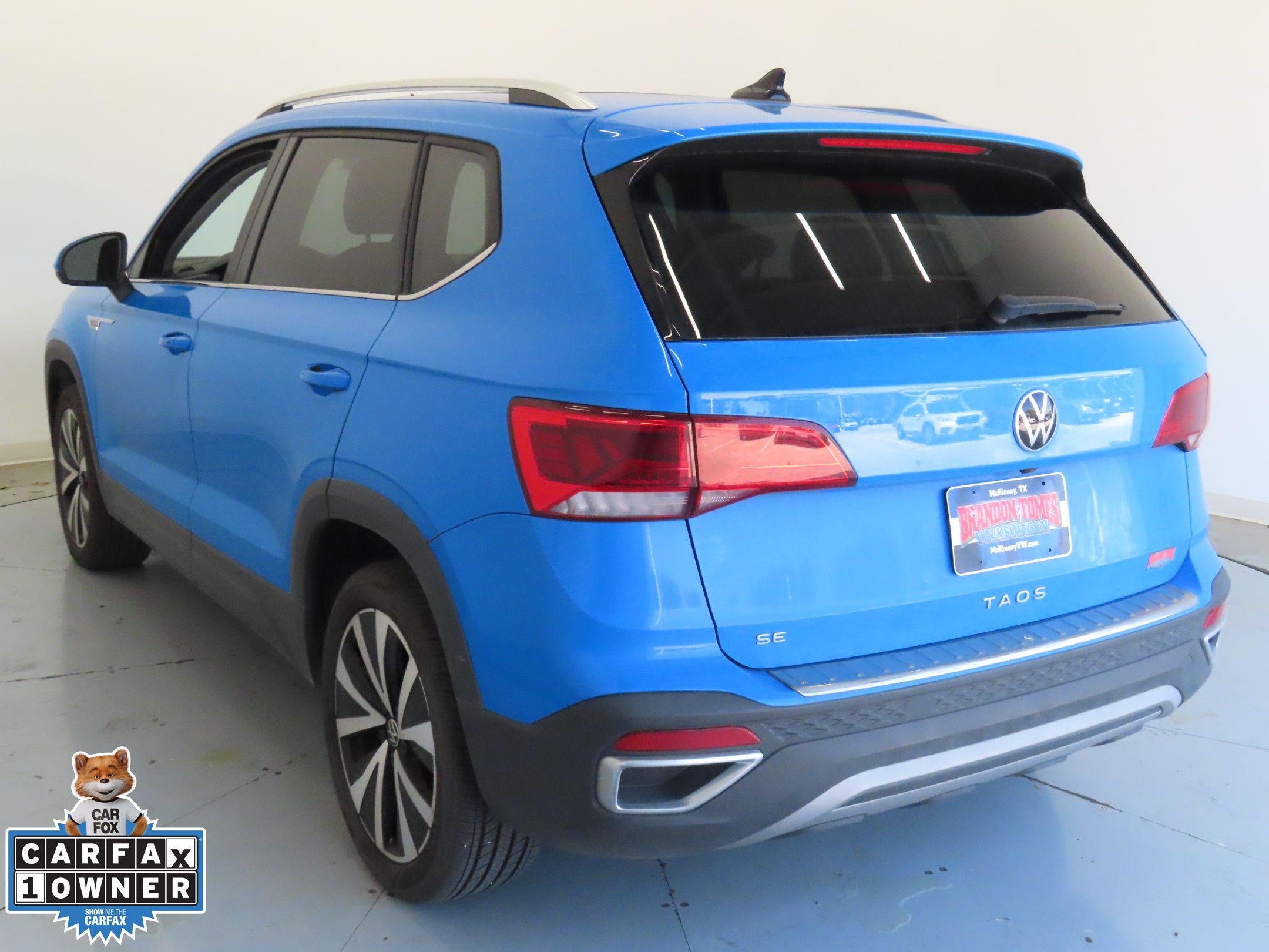 2024 Volkswagen Taos SE photo 5