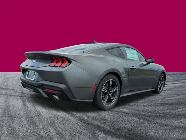 2025 Ford Mustang EcoBoost photo 4