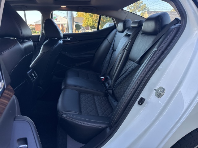 2017 Nissan Maxima Platinum photo 12