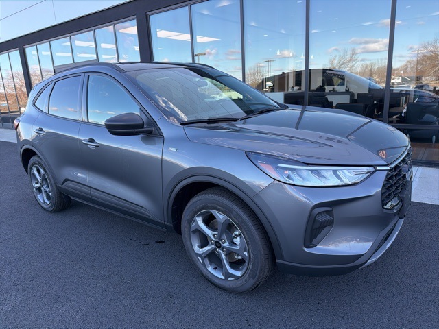 2026 Ford Escape ST-Line's photo