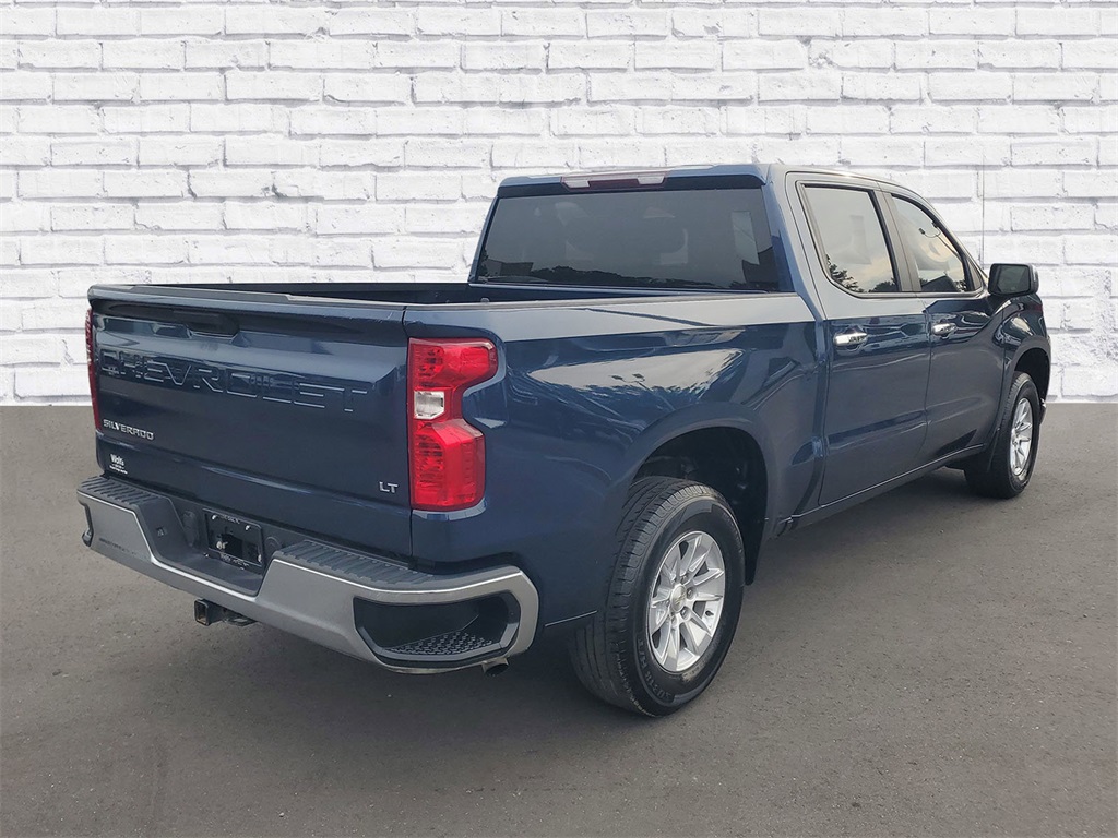 2020 Chevrolet Silverado 1500 LT photo 2