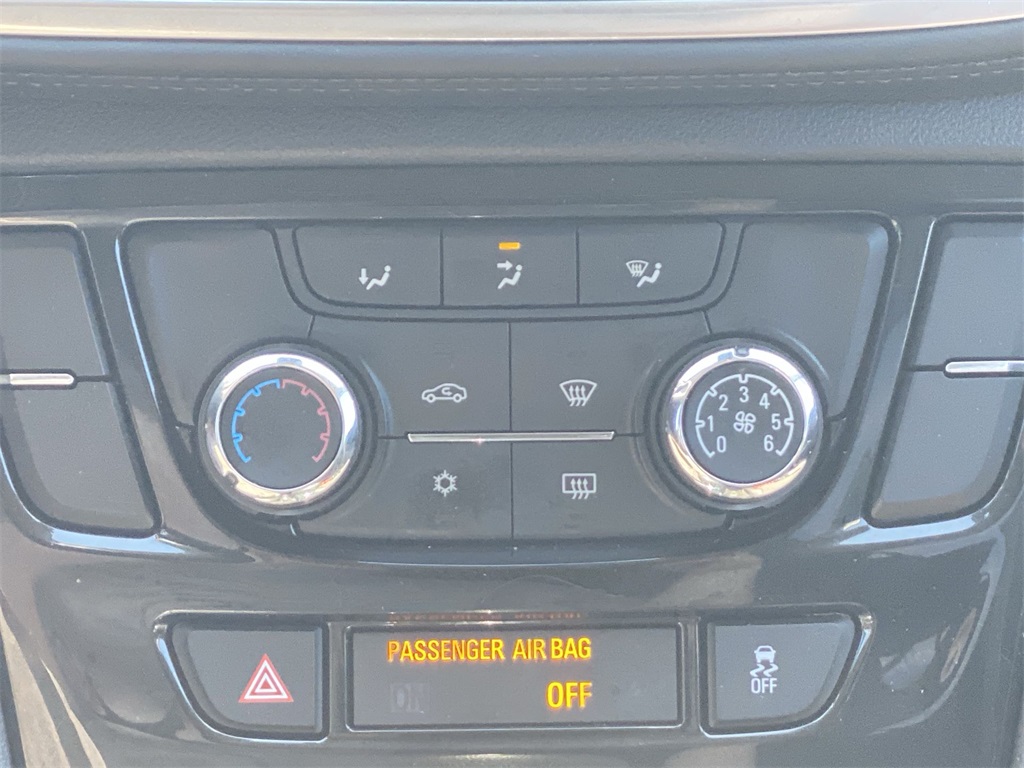 2022 Buick Encore Preferred photo 16