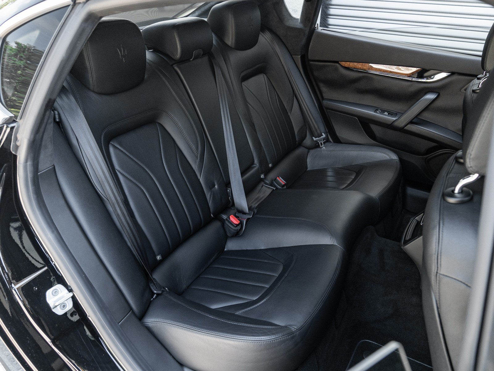 2014 Maserati Quattroporte GTS photo 19