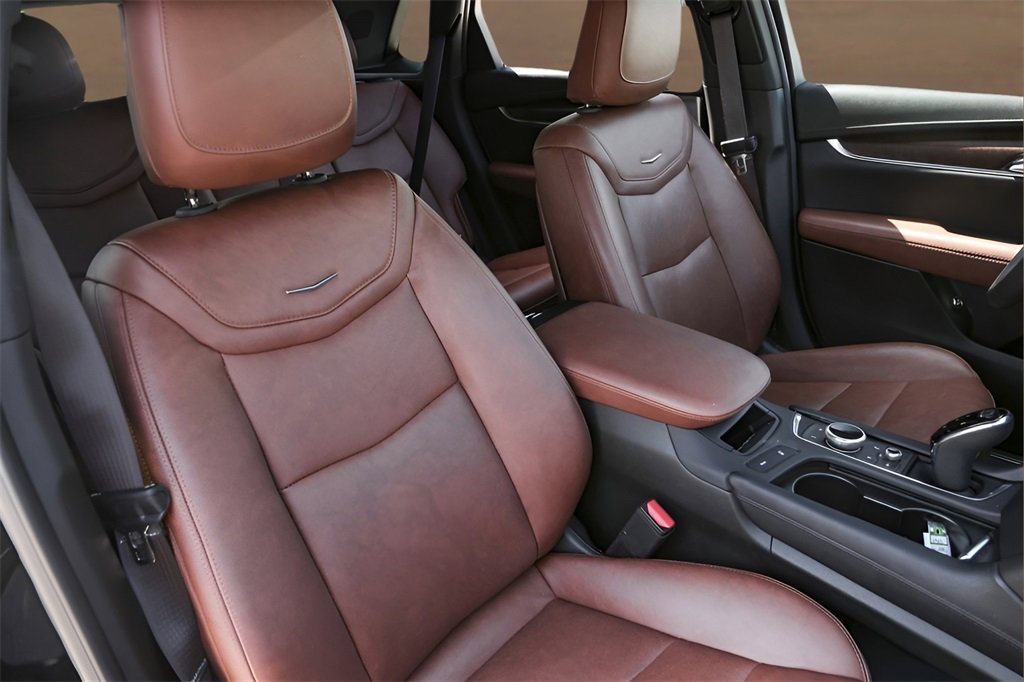 2025 Cadillac XT5 Sport photo 32