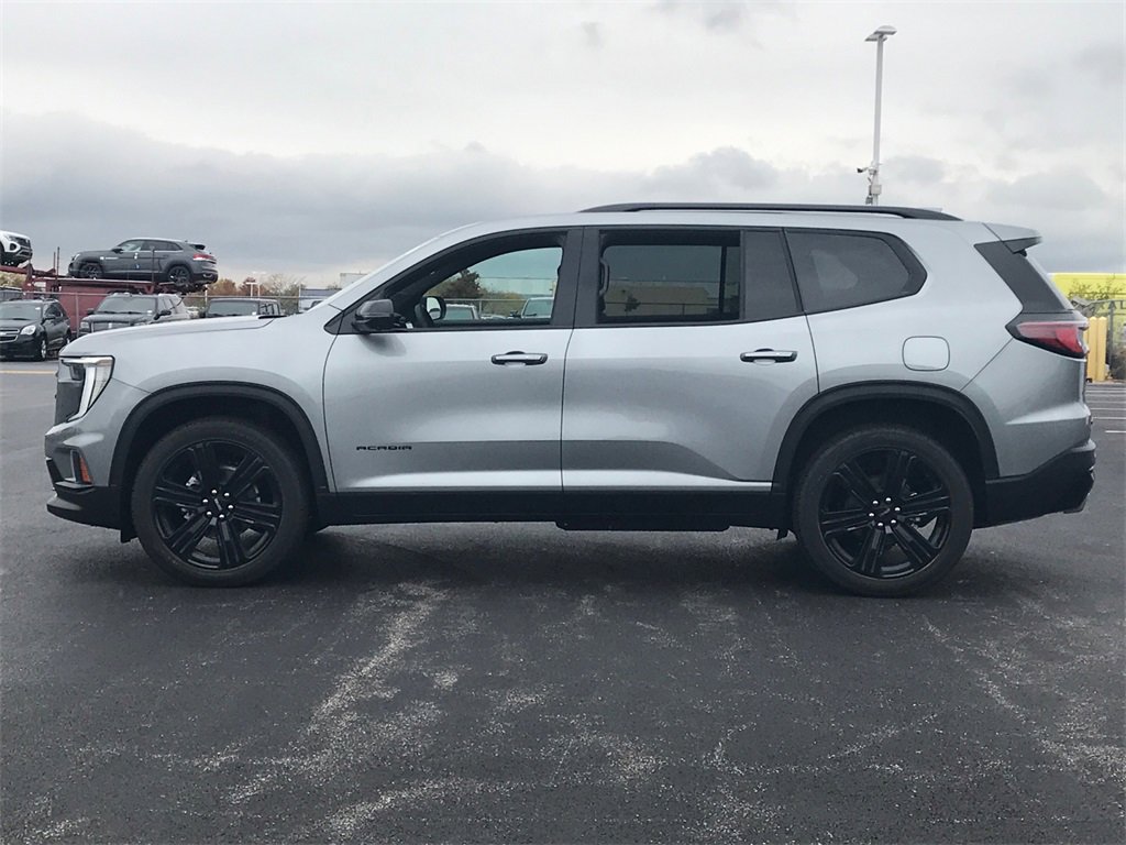 2026 GMC ACADIA - Image 4