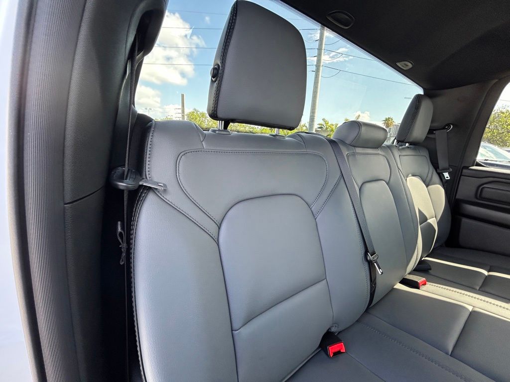 2025 Ram 1500 Tradesman photo 21