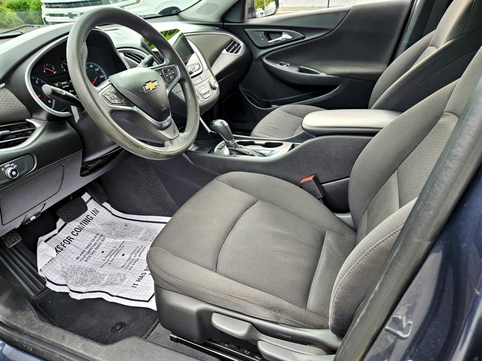 2019 Chevrolet Malibu LS photo 7