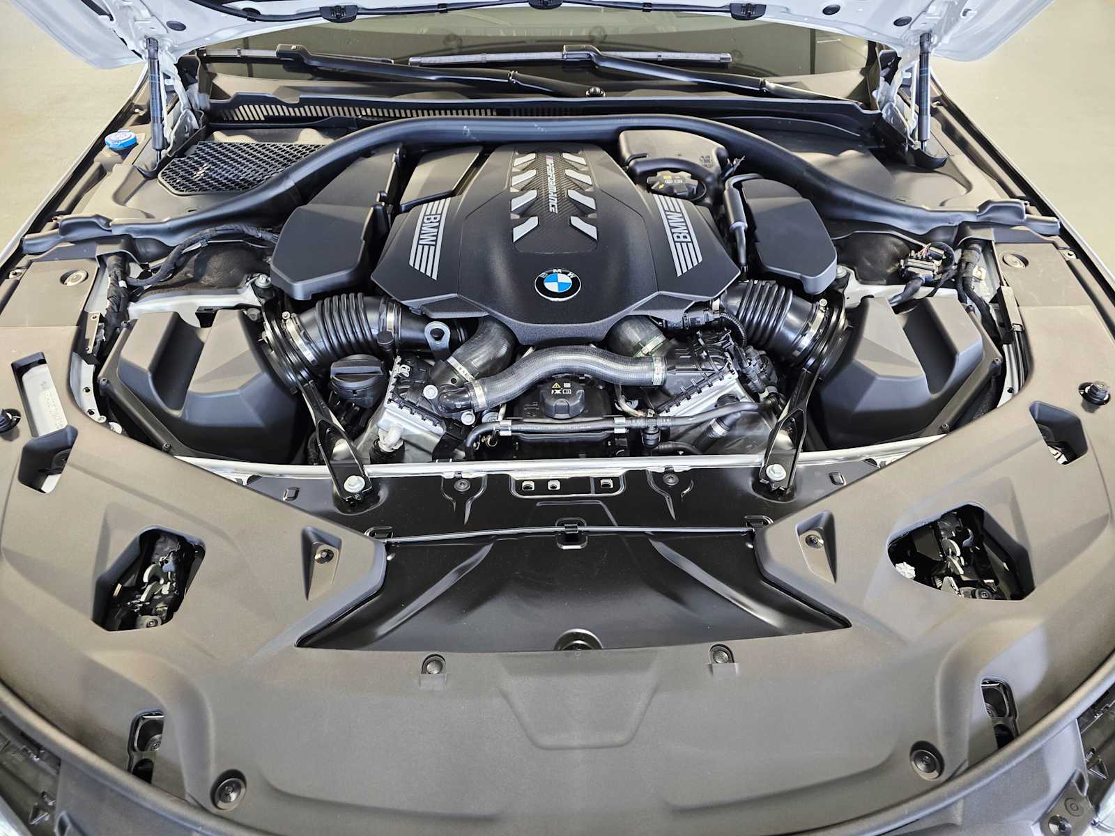 2026 Bmw M850i xDrive photo 7