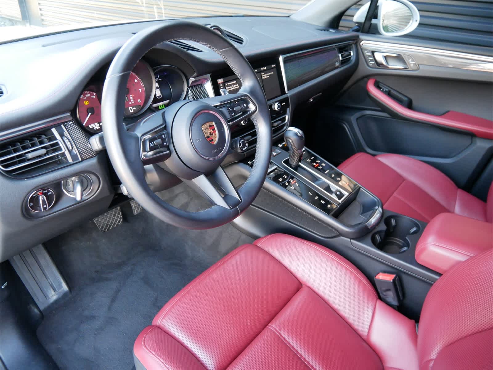 2023 Porsche Macan GTS photo 4