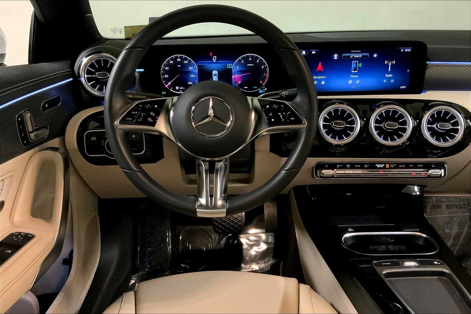 2025 Mercedes Benz CLA 250 photo 5