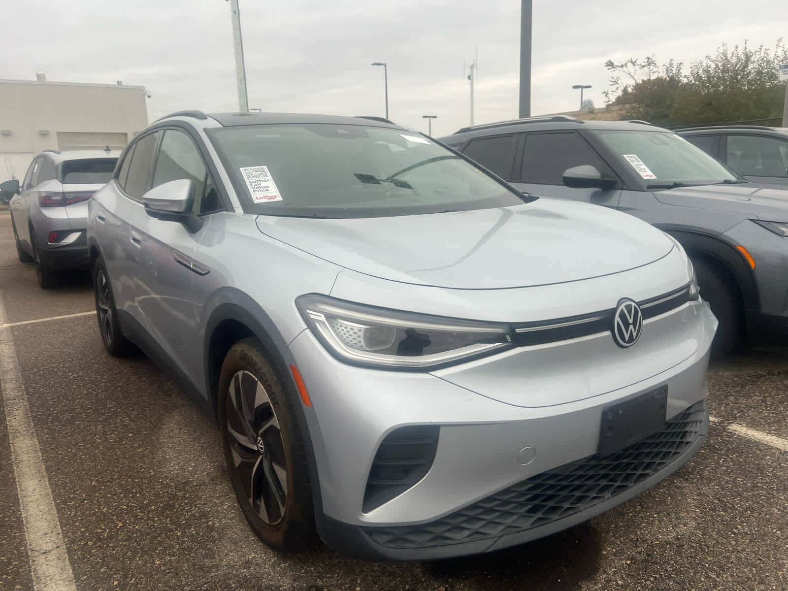 Certified 2021 Volkswagen ID.4 PRO S with VIN WVGTMPE25MP032620 for sale in Brooklyn Center, Minnesota