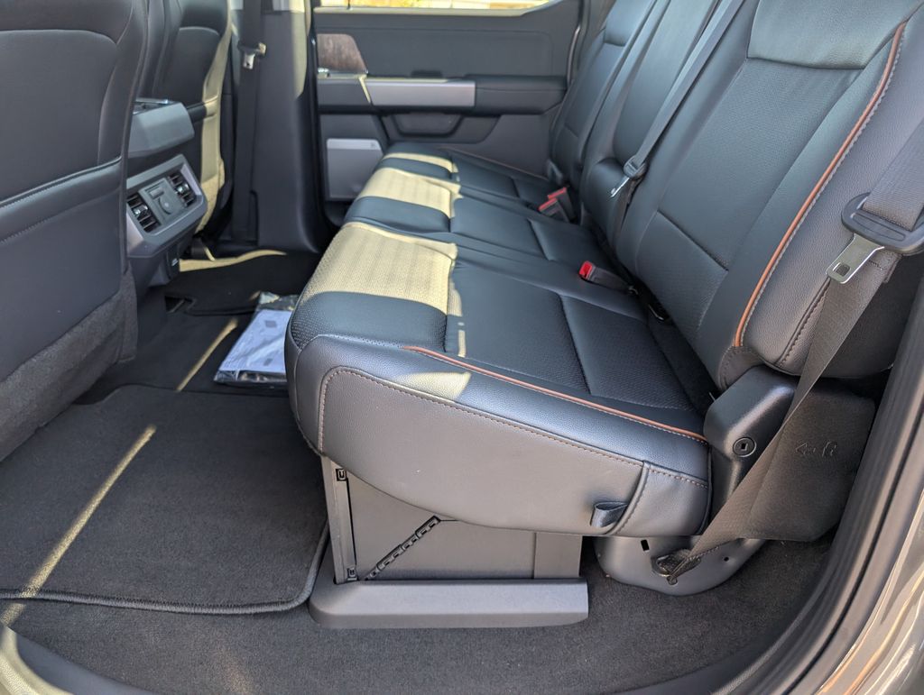 2026 Ford F-350 Lariat photo 5