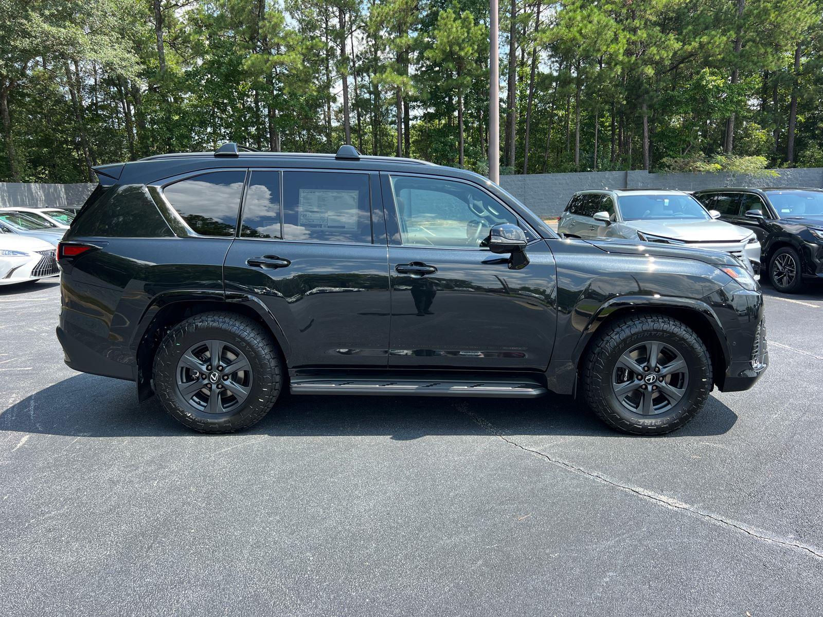 2025 Lexus LX photo 2