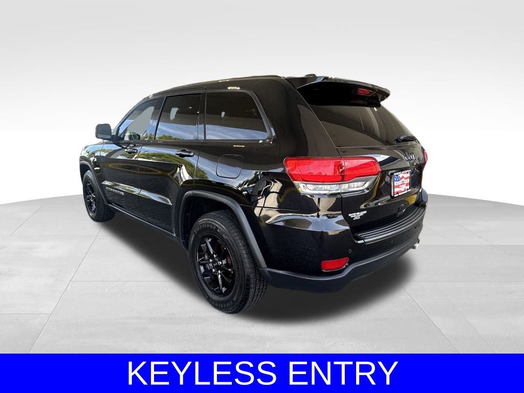2019 Jeep Grand Cherokee Laredo photo 4