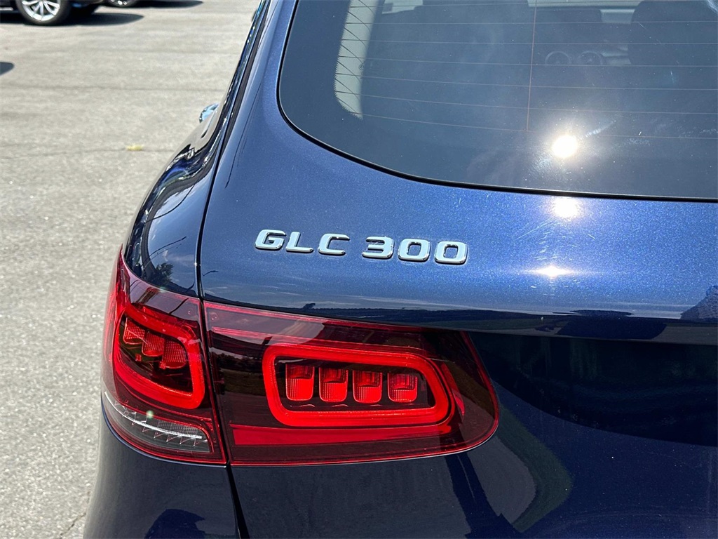 2022 Mercedes Benz GLC 300 4MATIC photo 11