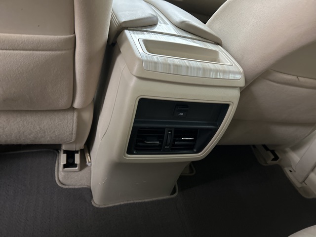 2015 Nissan Murano SV photo 15