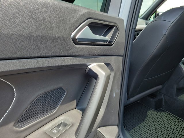 2024 Volkswagen Tiguan SE R-Line Black photo 12