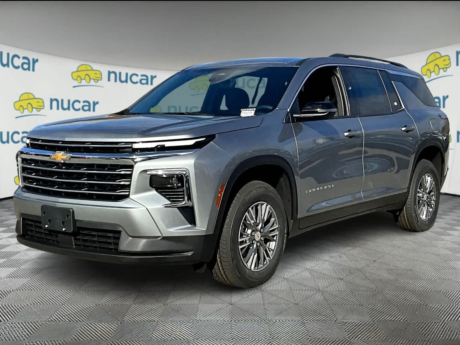 2026 Chevrolet Traverse photo 3