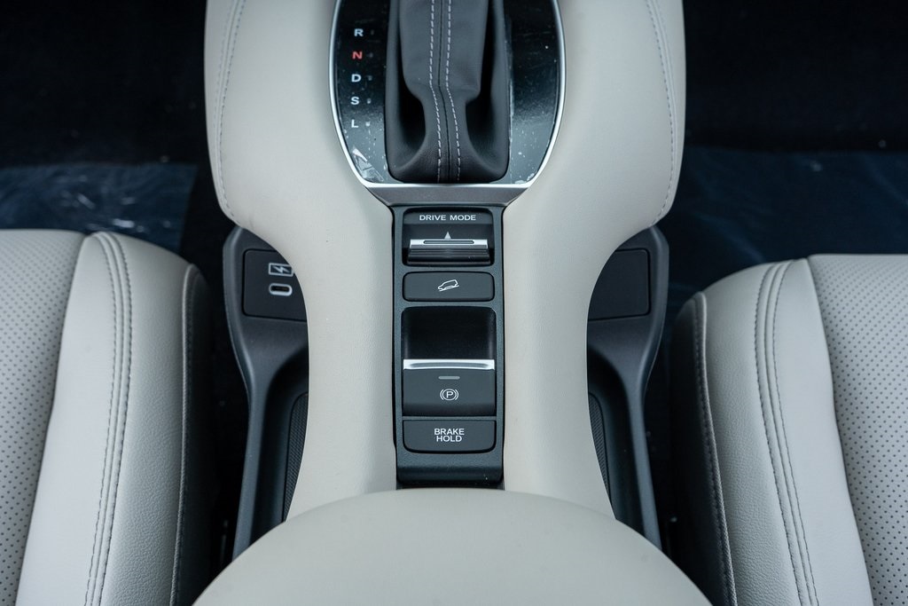 2026 Honda HR-V EX-L photo 22