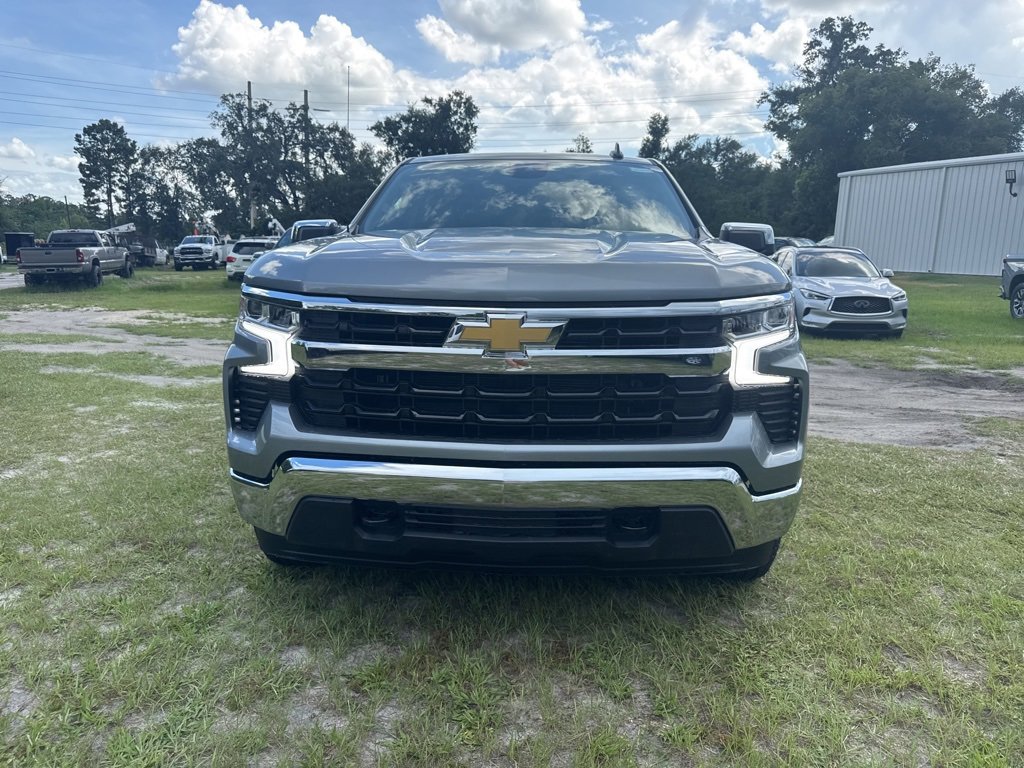 2025 Chevrolet Silverado 1500 LT photo 3