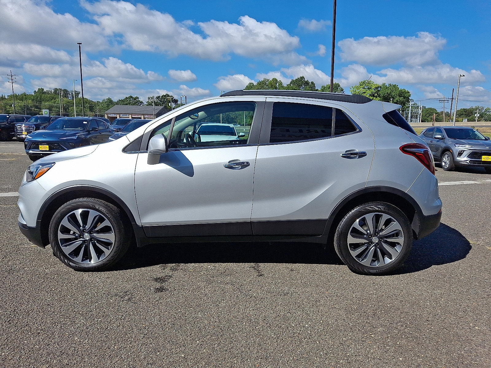 2022 Buick Encore Preferred photo 3