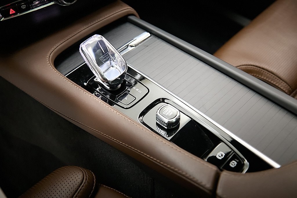 2024 VOLVO XC90 - Image 17