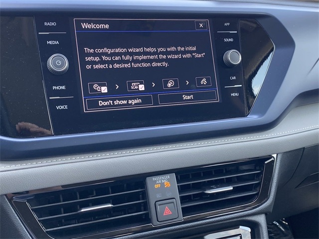 2024 Volkswagen Taos SE photo 14