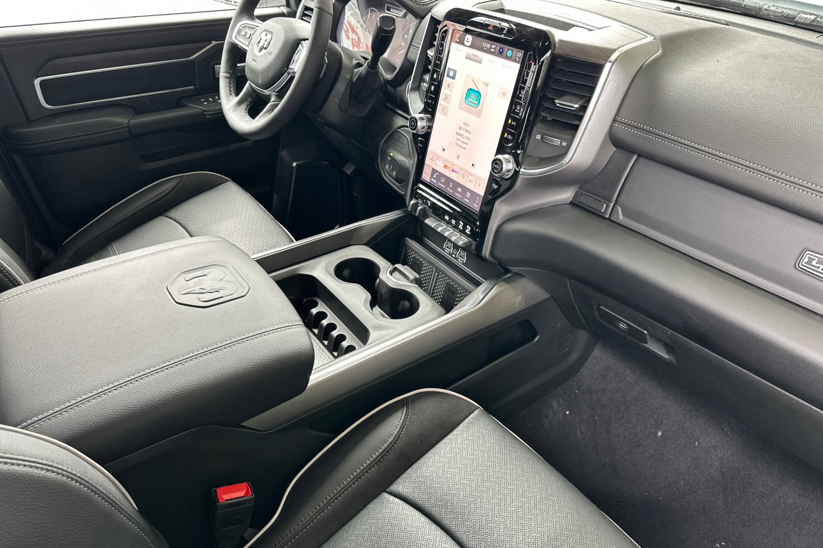 2025 Ram 2500 Laramie photo 12
