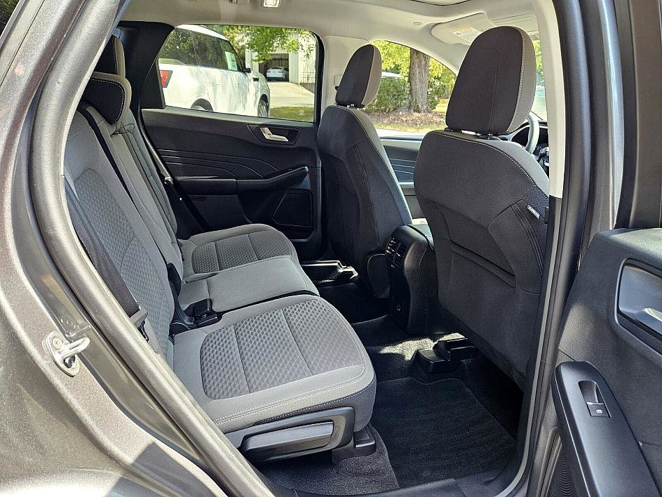 2021 Ford Escape SE photo 14