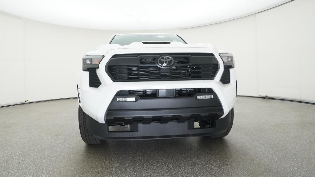 2025 Toyota Tacoma TRD Sport Double Cab photo 2