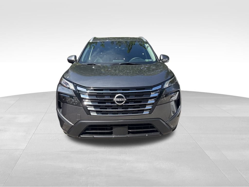 2024 Nissan Rogue SV photo 5