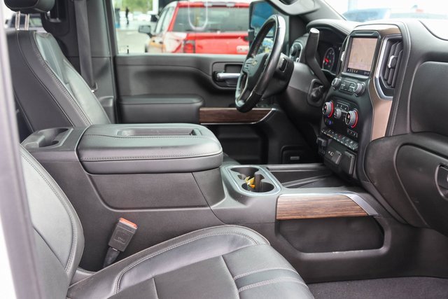 2022 Chevrolet Silverado 3500HD High Country photo 19