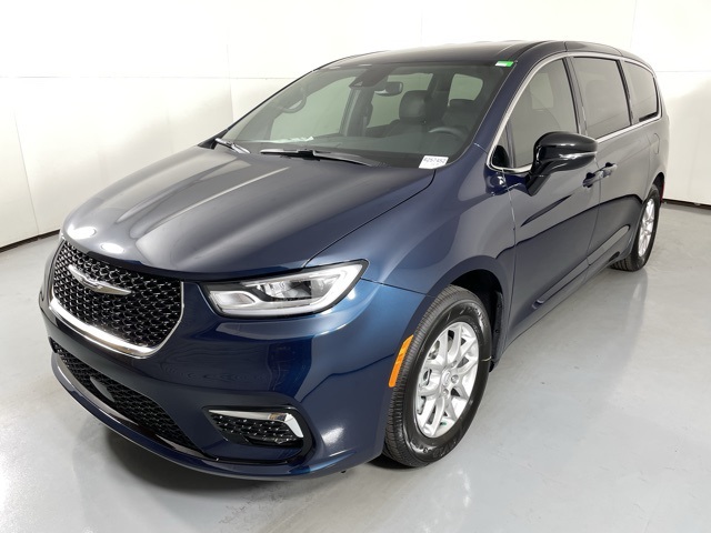 2025 Chrysler Pacifica photo 4