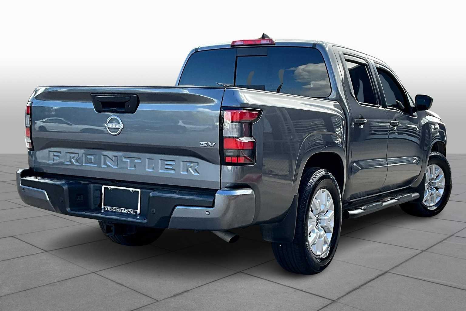 2024 Nissan Frontier SV photo 11