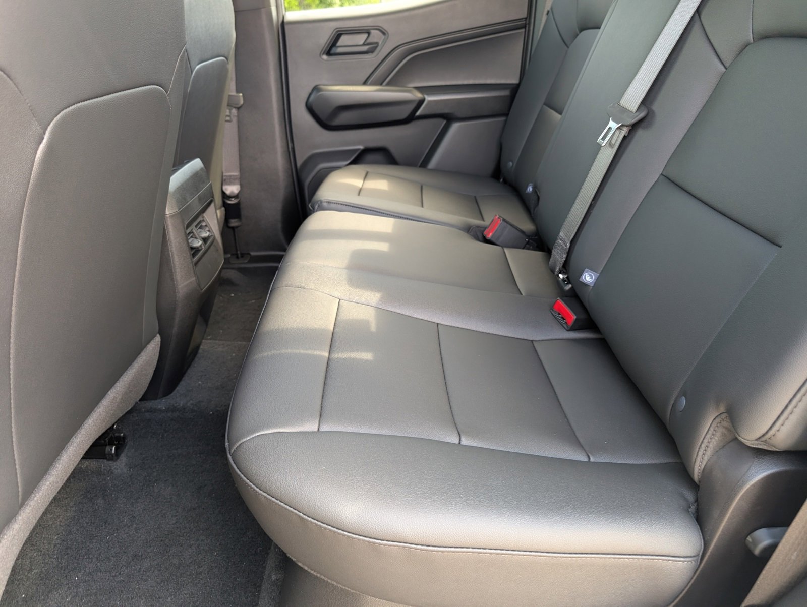 2026 Chevrolet Colorado Trail Boss photo 7