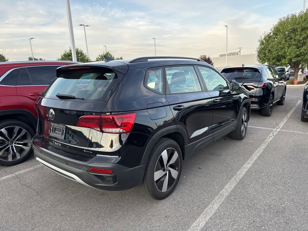 2024 Volkswagen Taos S photo 10