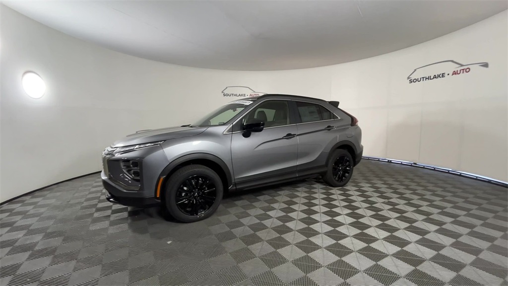2025 Mitsubishi Eclipse Cross SEL photo 4